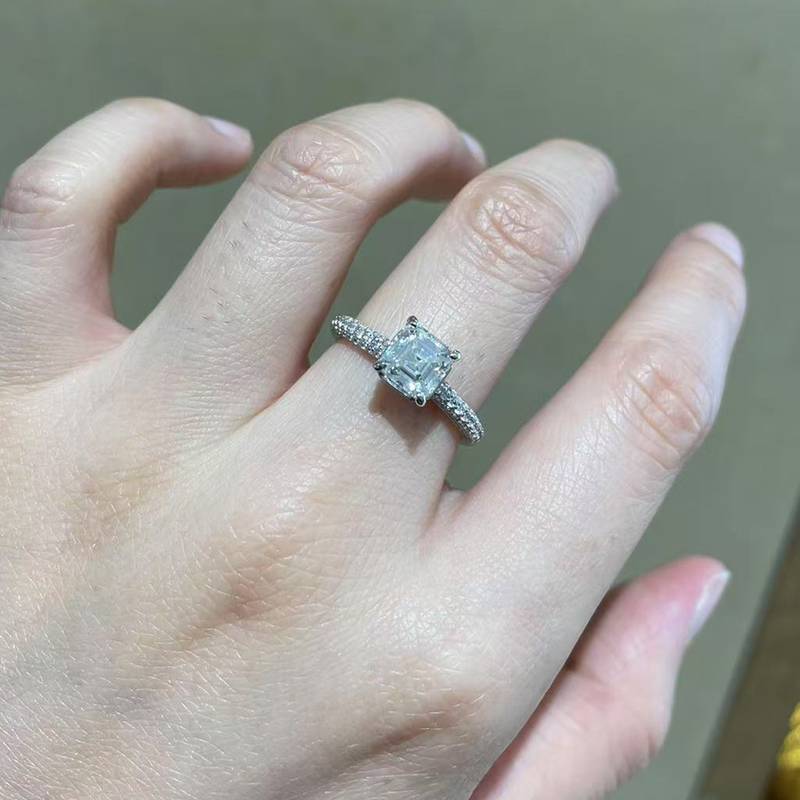 阿斯切割Women's RingS925银镀白金定制选款主石Moissanite1.0ct/副石高碳钻